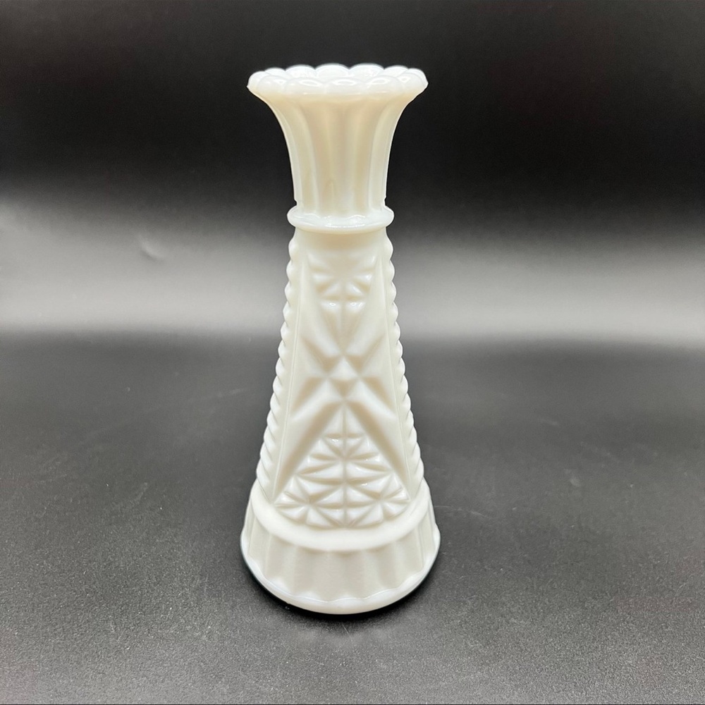 Vintage Anchor Hocking Milk Glass Bud Vase